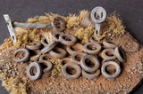 Uneek - UN-810 - Old Worn Car Tyres - 12pc (HO Scale)